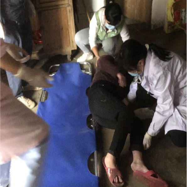 公交车强摁做开腿呻吟公交车上的意外遭遇——关于一次不愉快的经历-第1张图片