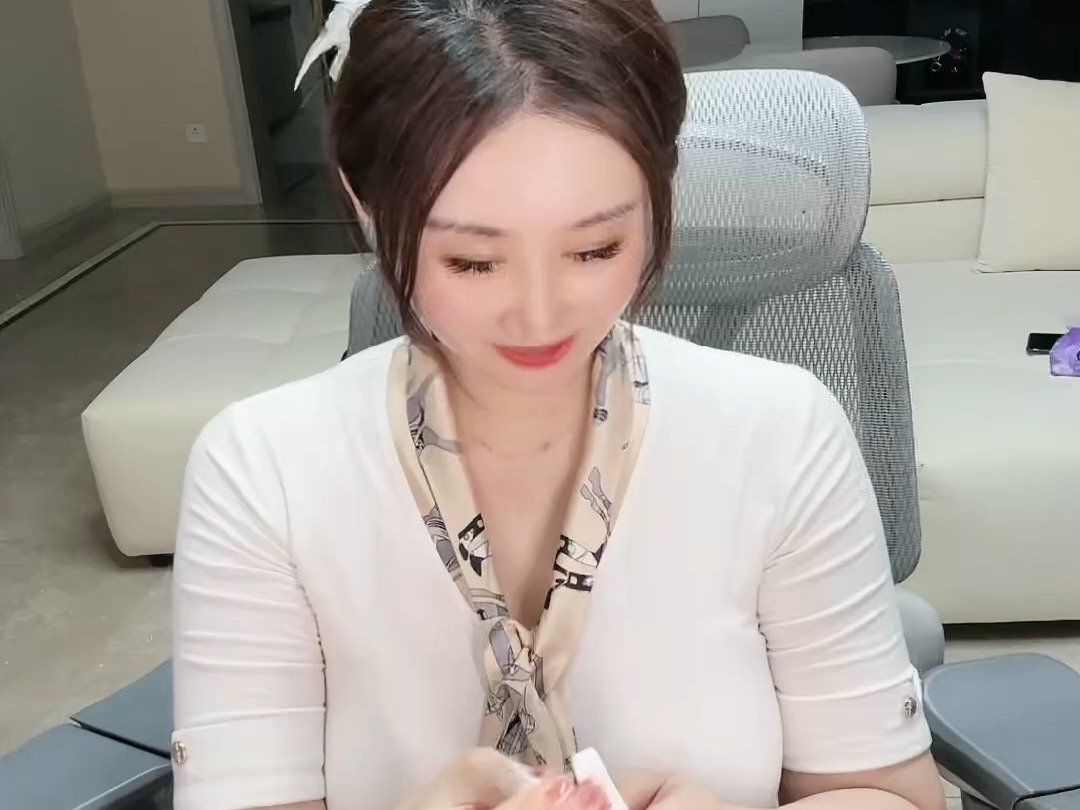 王俪丁王俪丁，一位才华横溢的科技领域佼佼者-第1张图片