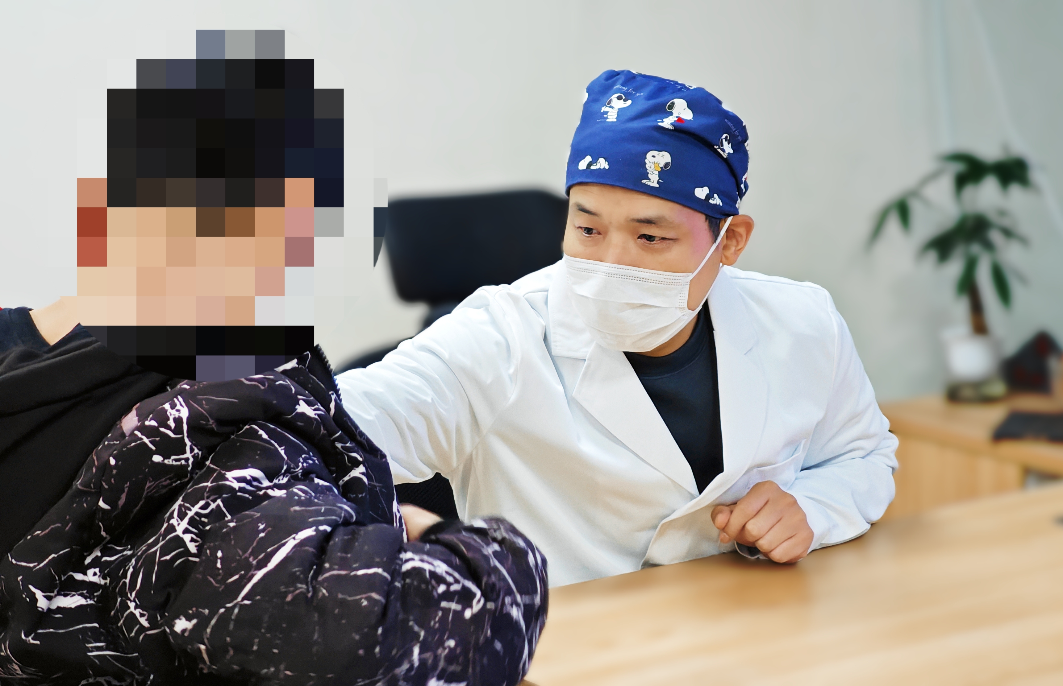 男性吃女性乳房可以加重乳腺增生视频男性吃女性乳房与乳腺增生关系探讨