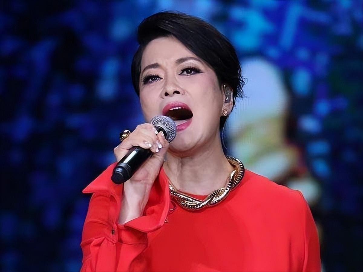 希亚希亚，音乐之路上的璀璨明星-第3张图片